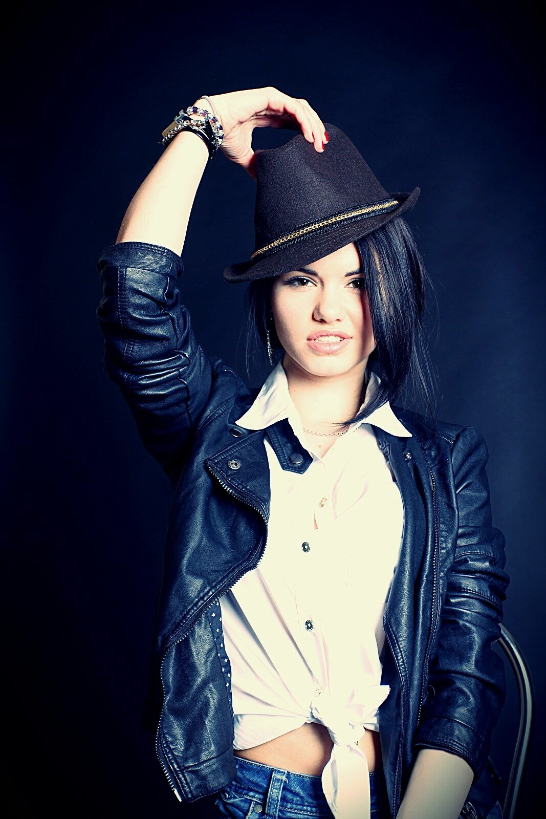 Kat_Nefyodova's profile picture. Пришла в магазин, выбрала себе кофточку: -в магазине: да, красивая, пожалуй возьму -дома: она ужасная