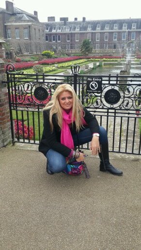 FKawook's profile picture. Strong walls shake but never collapse...