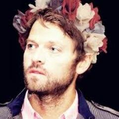 Jensen vc não é demonio mais bem q eu queria te exorcisar