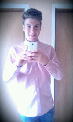 e156b794f843493's profile picture. 