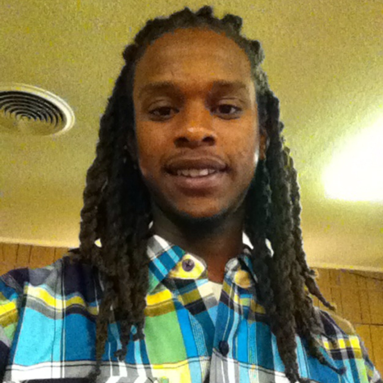 Get with it or get lost. #teamtray #team601 #teamgaints #teamgetmoney# #teamdreadhead IG @Kidtray3