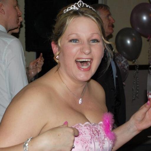 pink pampered princess who loves gigging, body combat, travel and living life to the full!
