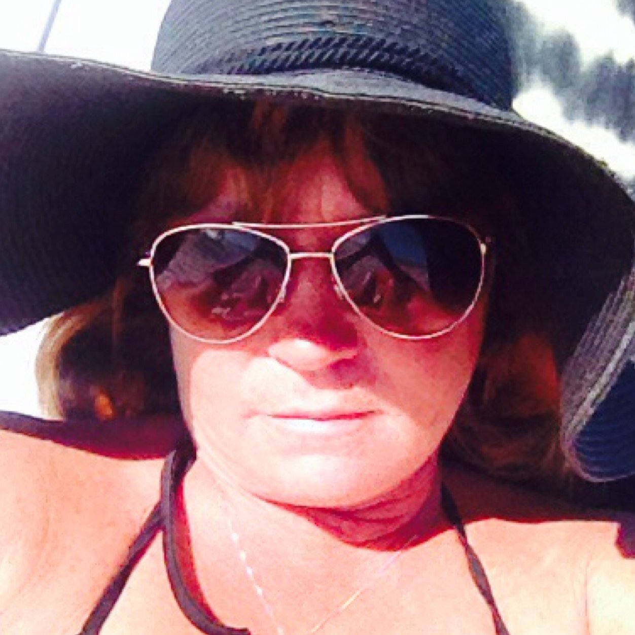 momaestout's profile picture. 