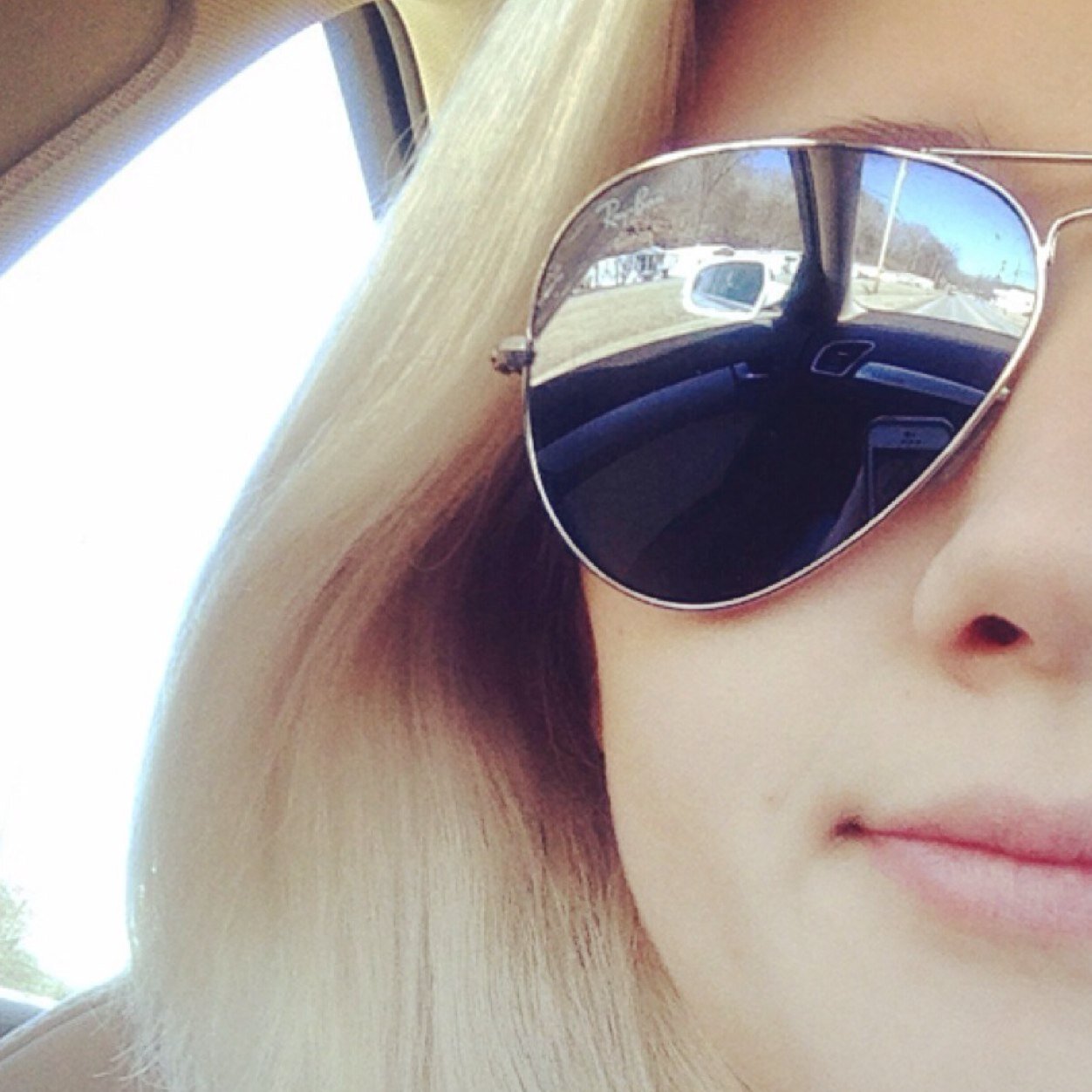 Georgia born with a California heart ❤️ Graphic Design major with a Disney career in mind. #blondie