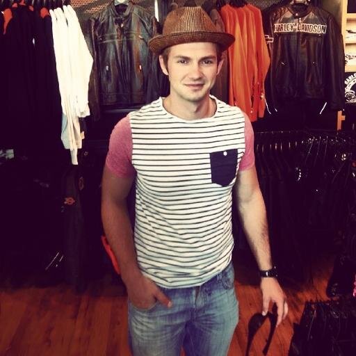 Sm00th3's profile picture. Just your average gamer, tech enthusiast and dad too the 2 most beautiful daughters in the world.