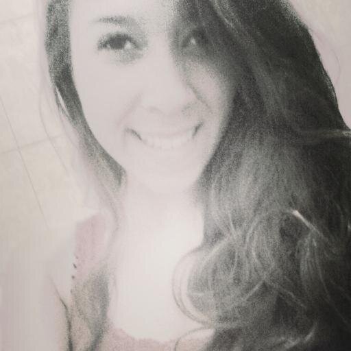 Melhor amiga da @giovannamelllo ;3