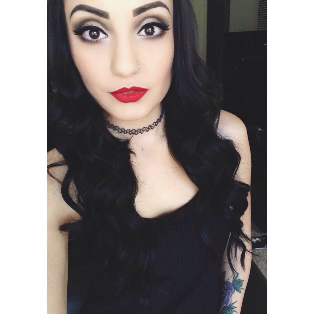 Jasmine_NicoleG's profile picture. 23 • Professional beauty & SPFX makeup artist • Lone Wolf • Moonchild