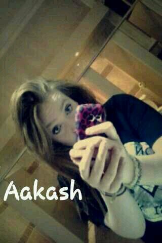 ashley_ikster1's profile picture. hi im ashleigh im truthful some people dont like it but get over it haters hate because there jealous follow and ill follow back!!!!!