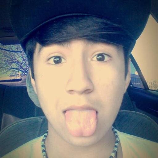 BenJa_Guaymas's profile picture. La Vida Es Un Juego que se juega una vez