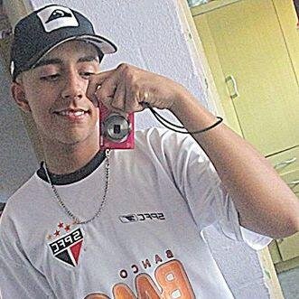 , Heey seeu insuportavel ? Saaiba qe eu te amo deemais viiu ♥ oo melhor abraço do muundo , as melhores brizas, somente ctg amoor *--* , Por: @Moreninhaa_Toop