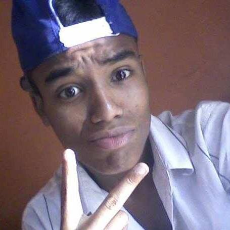Cantor- Compositor/ fã  Page  http://t.co/sm121WAFMZ Rodrigues