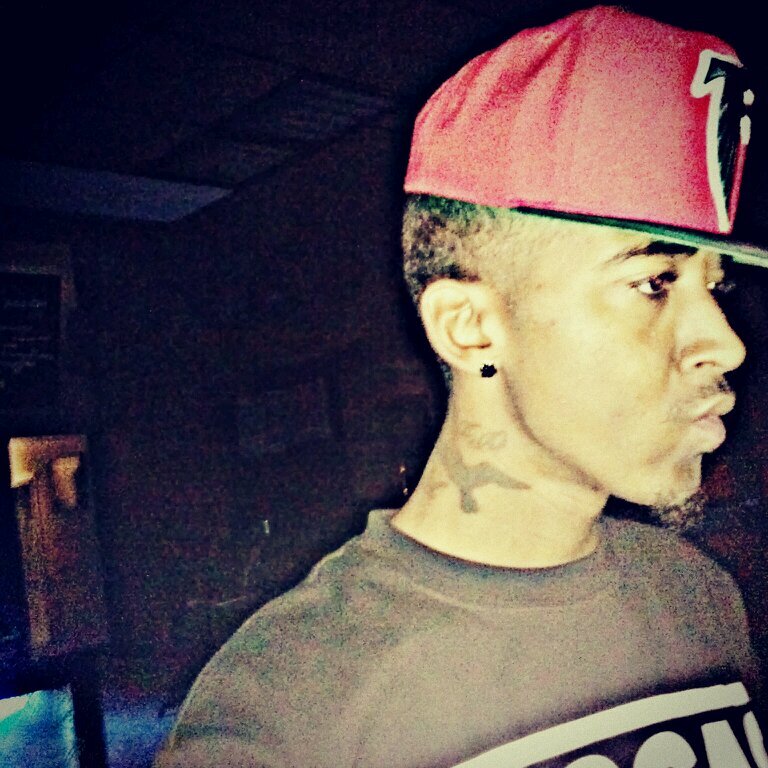 I'm Puerto Rican #3Hundo .. Follow & I'll Follow Back