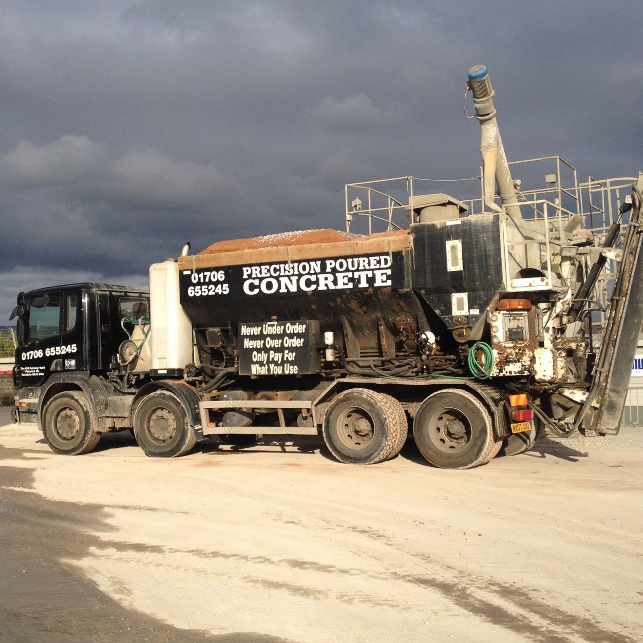 Independent BSI Registered Readymix CONCRETE and SCREED, for both private and trade customers across the Greater Manchester & Lancashire region. 01706 655245