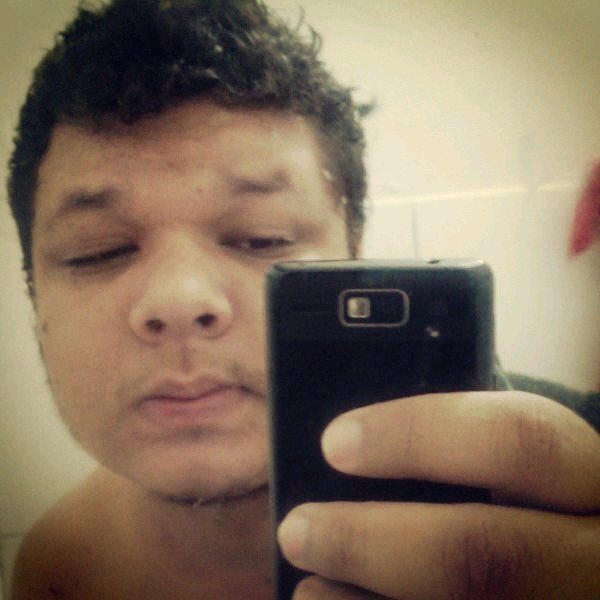 insta : @santiago1412