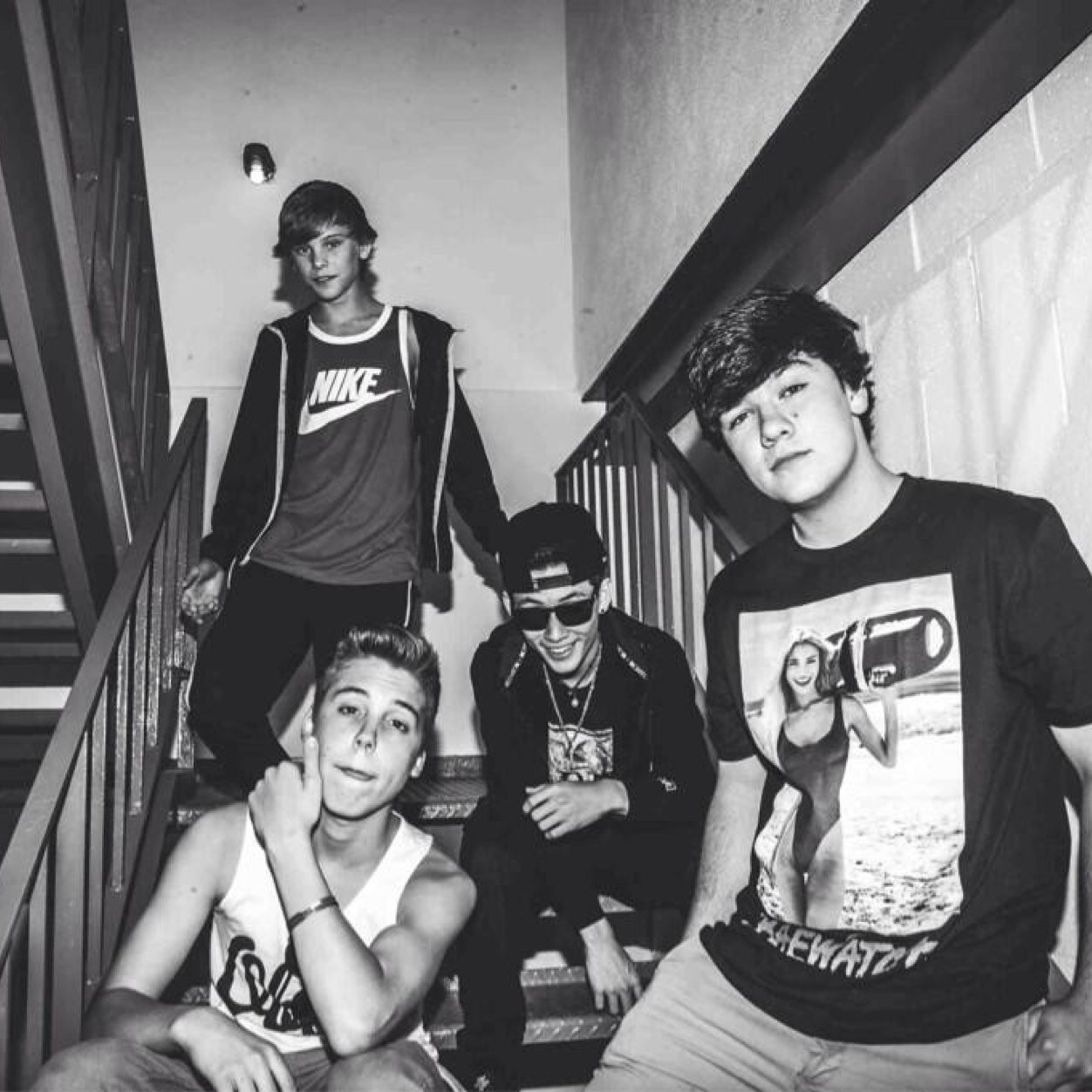 hey beautiful follow @exoticespinosaa to reach her goal bc she just gave you a free follow, shell try to follow back!.