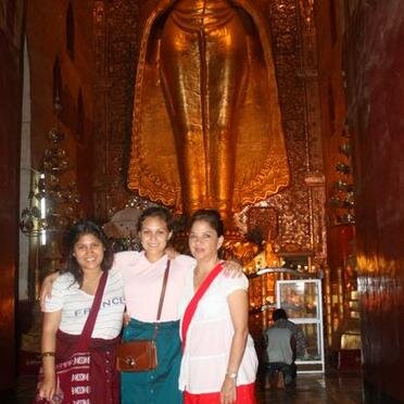 reginasampayo's profile picture. UT Student. Latina. Avid traveler. Storyteller. Cat mom. Sometimes "Pocha." #Sorrynotsorry