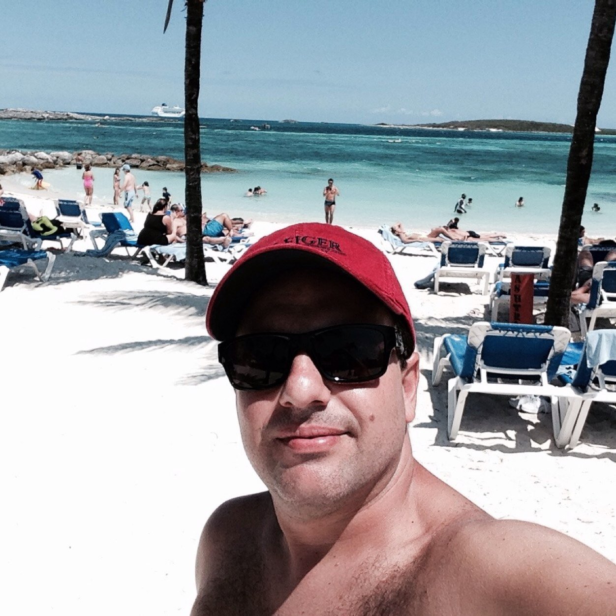 enioagjr's profile picture. 