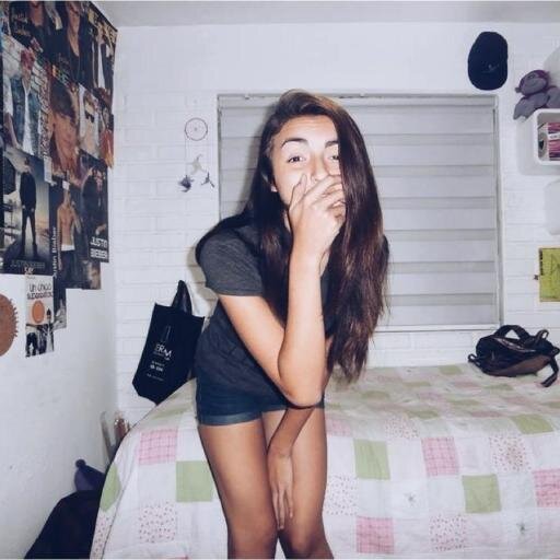 Quizás no soy perfecta, pero vo tampoco.✌ ✌