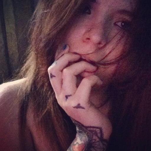 @chinomoreno 's girlfriend. Deftones for life 🎸. Regia y Rayada.
