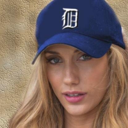 Becca_Carson's profile picture. Wife, mother, practitioner of vertical ballet