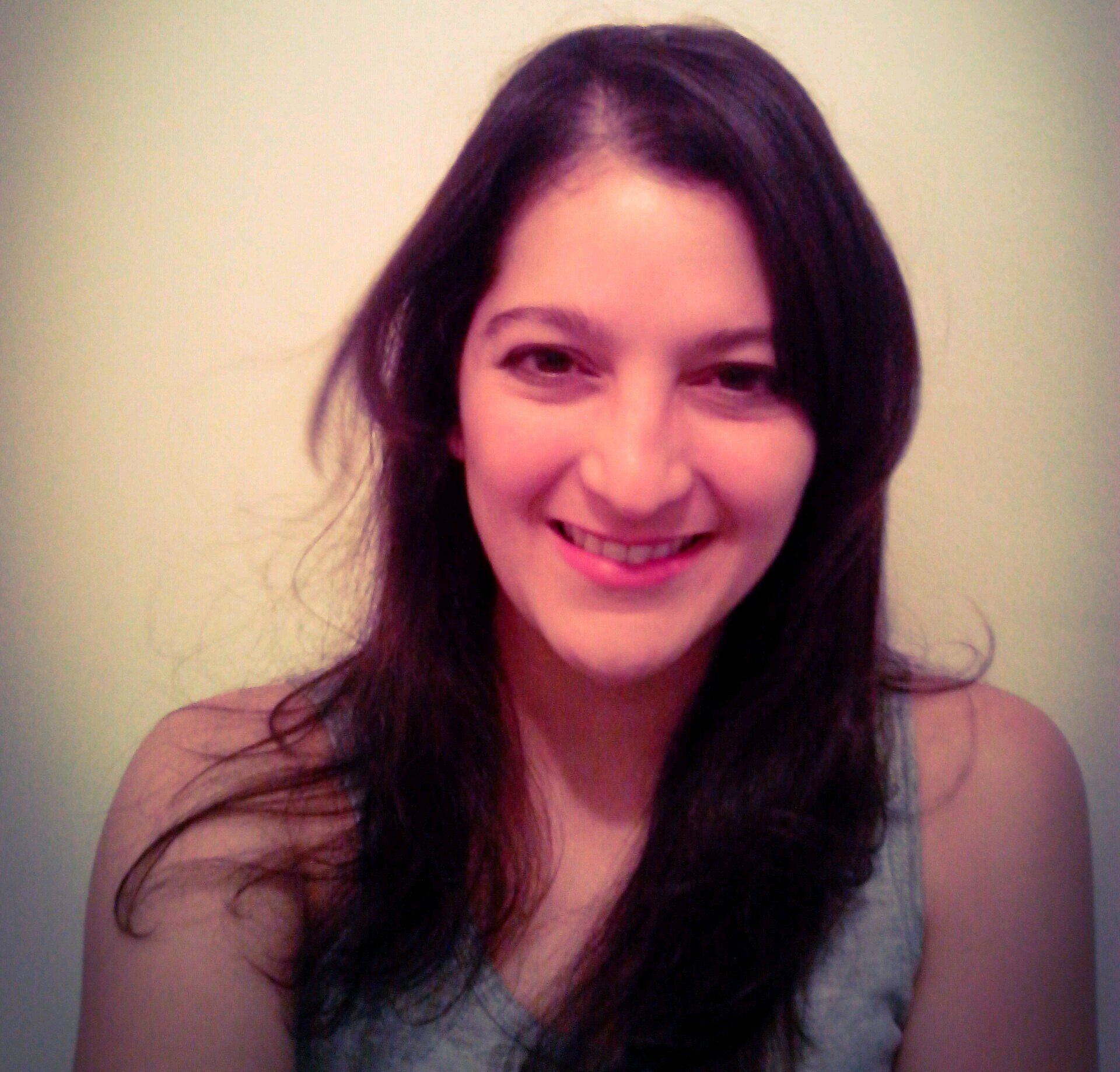 UX Writer, Comunicadora social, aprendiz de la vida, yogui, soñadora, hija, hermana y sobre todo amiga.