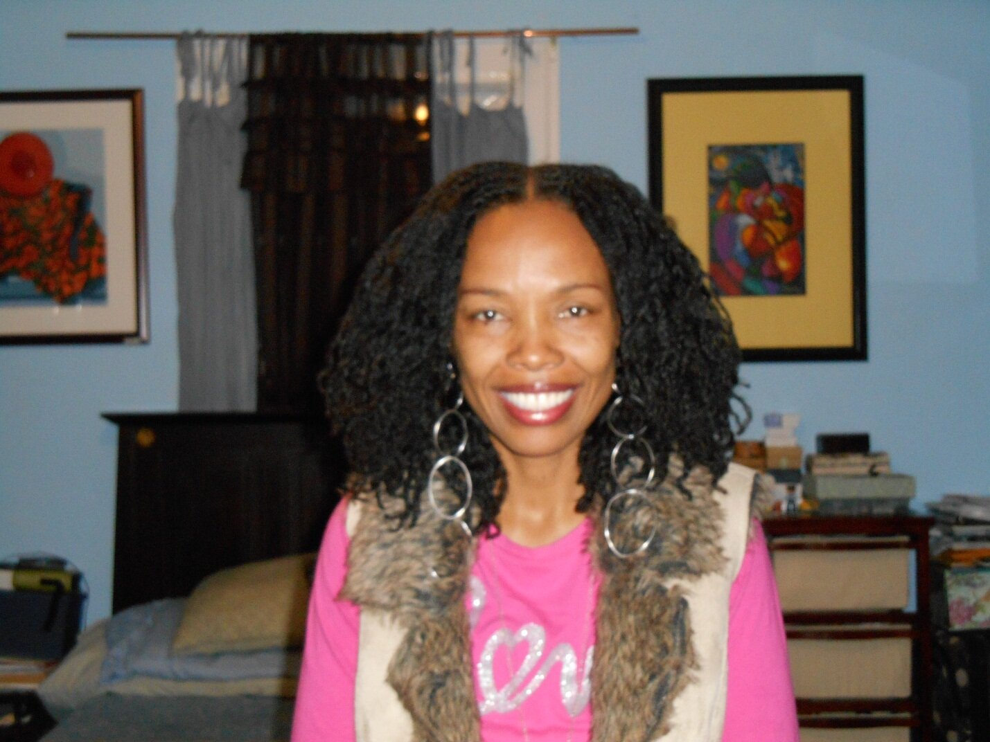 mickeeja's profile picture.