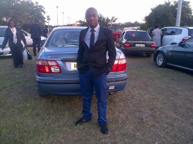 A person who will lol anytime of the day