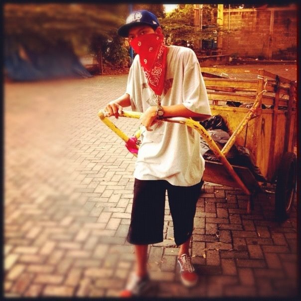 fergyananda_12's profile picture. 