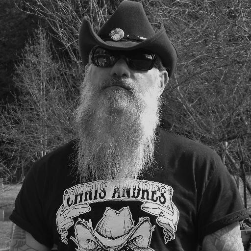 Singer Songwriter father husband brother loves Johnny Cash and MMA https://t.co/9ObaVkJ74F