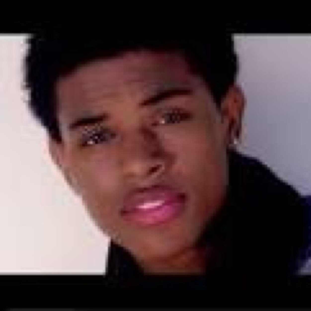 iHeartTrevorJ's profile picture. 