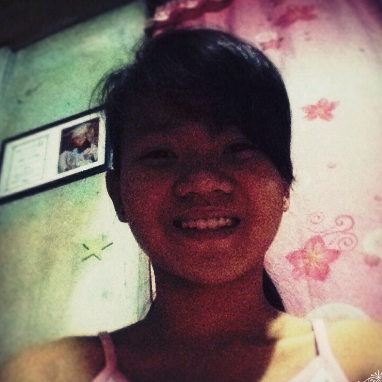 Pls follow @jayzkate she will gave u a follow back :)
