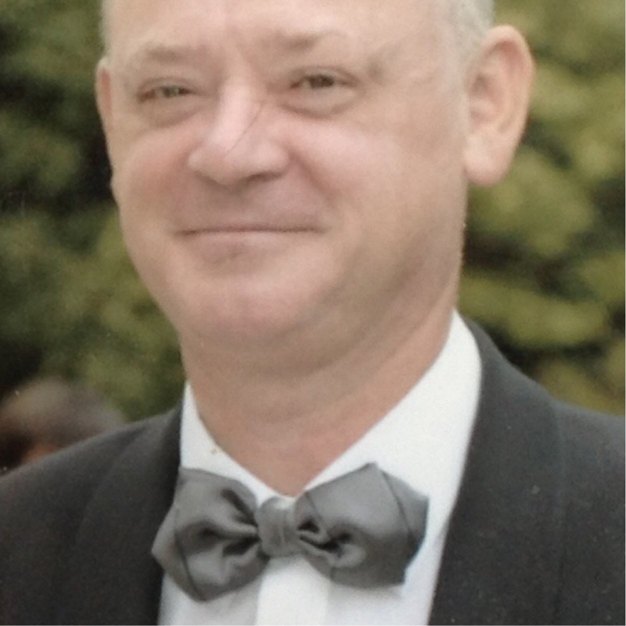In vanalles geïnteresseerd/ook in: Hout/Aluminium/dichtingen/Heb recent mijn zaak overgedragen aan Rudy/zie met genoegen hoe gedreven en succesvol hij bezig is