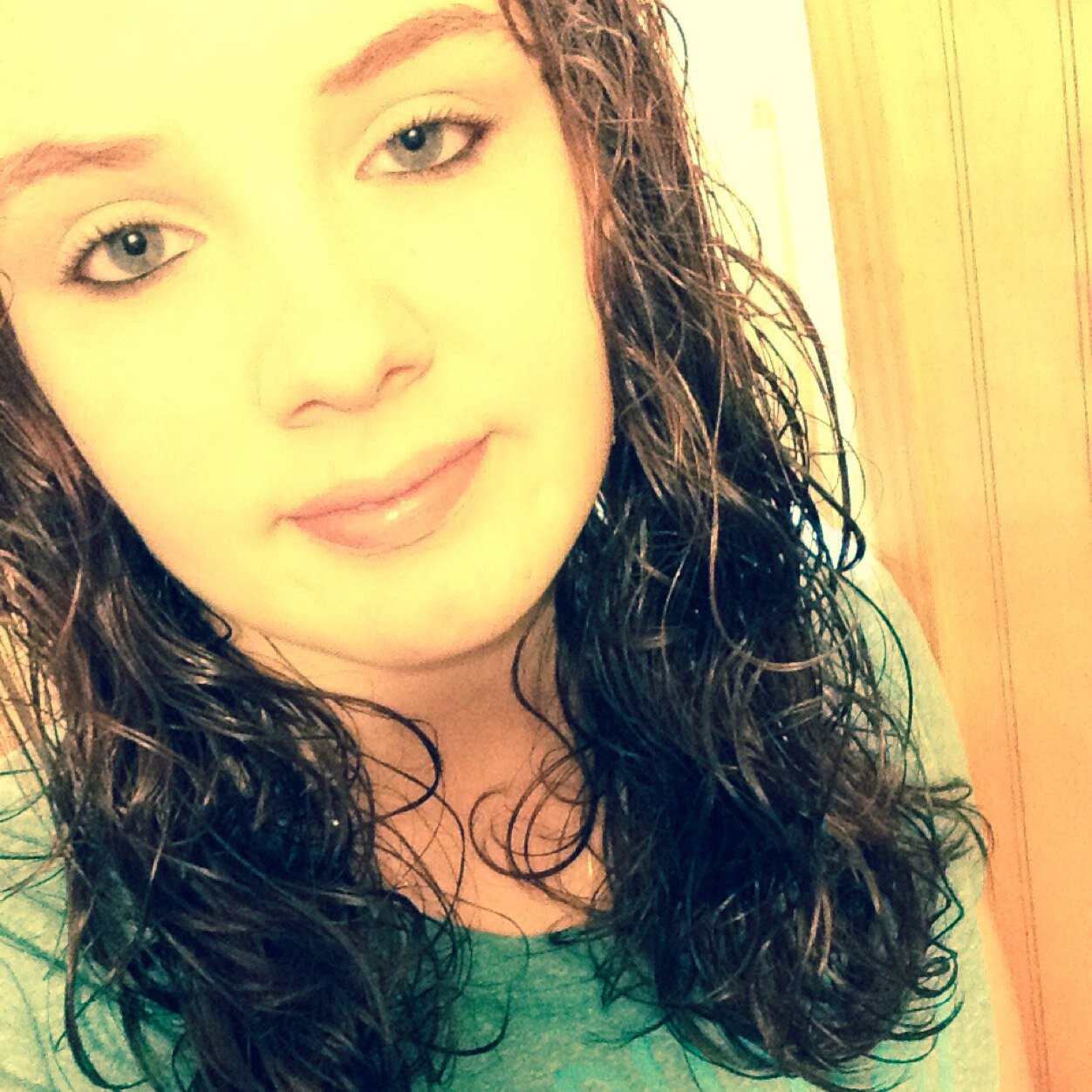 Im here if anyone ever needs someone to talk to. Stay strong, you're beautiful ! #ProjectLG #F4F