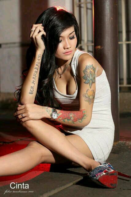 ShientaLe_O's profile picture. Freelance model , Contact Me . Line = cintaanghua | Just @ShientaLe_O , Twitter yg @shientaleo  Hoax/ keHack . Thanks