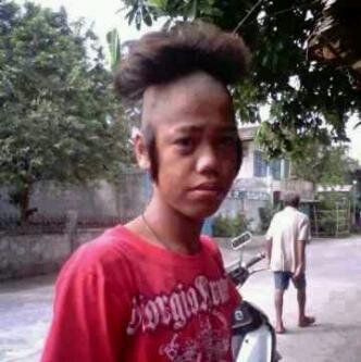 Twitteran mah teu kudu pinter, nu penting bisa seuri jeung.... BISA MACA AISIAAA !! :(