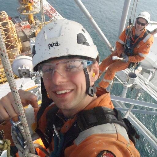 Rope Access Irata L3 
Coating Inspector Frosio L3 
Reinforced plastic - rotor blade repair and inspection 
Offshore & Onshore 
Oil and Gas 
Wind Turbines