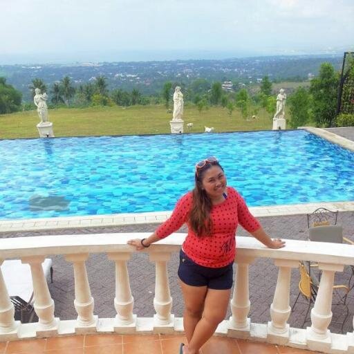 iamShiela_C's profile picture. i am what i am , your permission is not needed