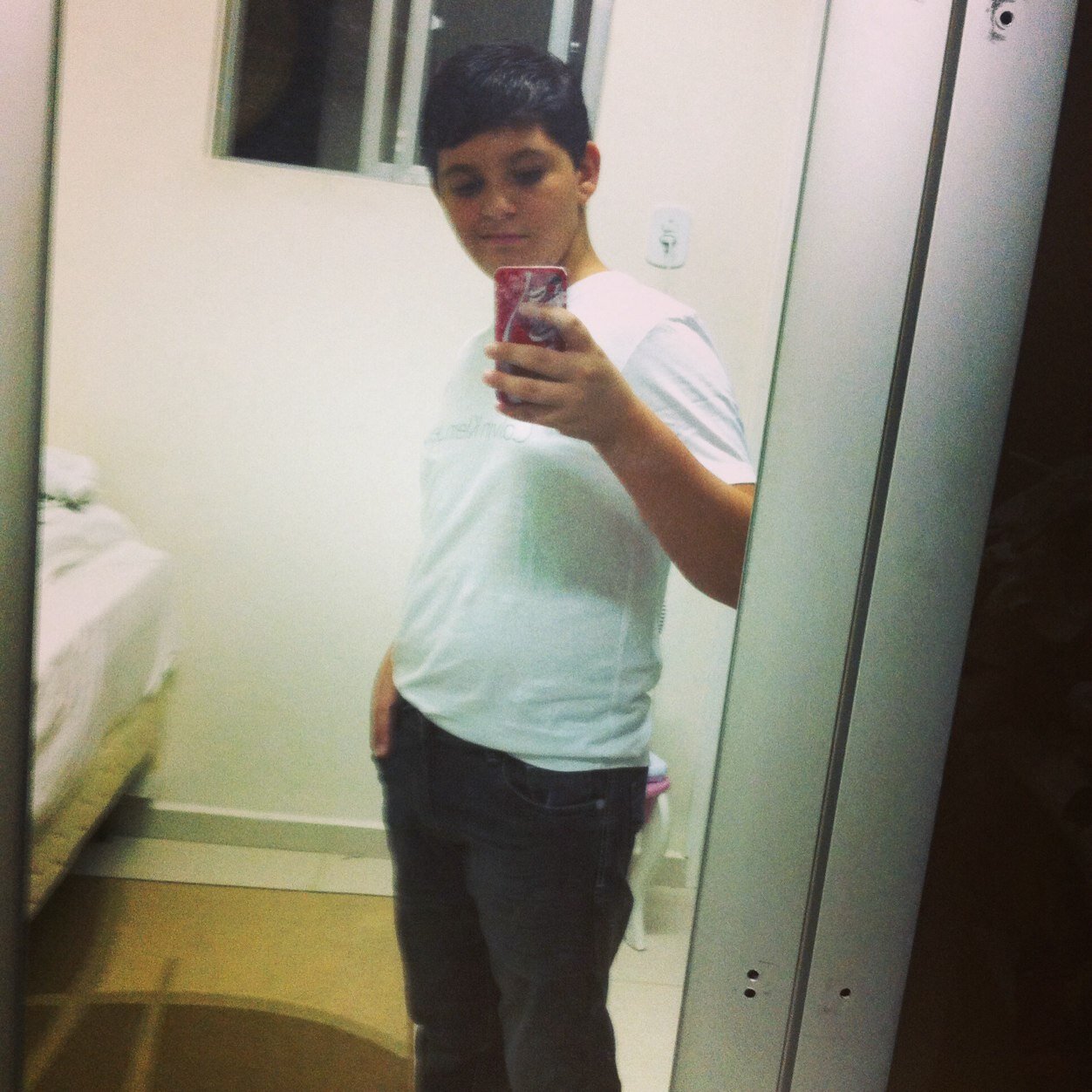 eu odeio muito minha prima, ela é burra, feia e orrorossaaaaaa!
