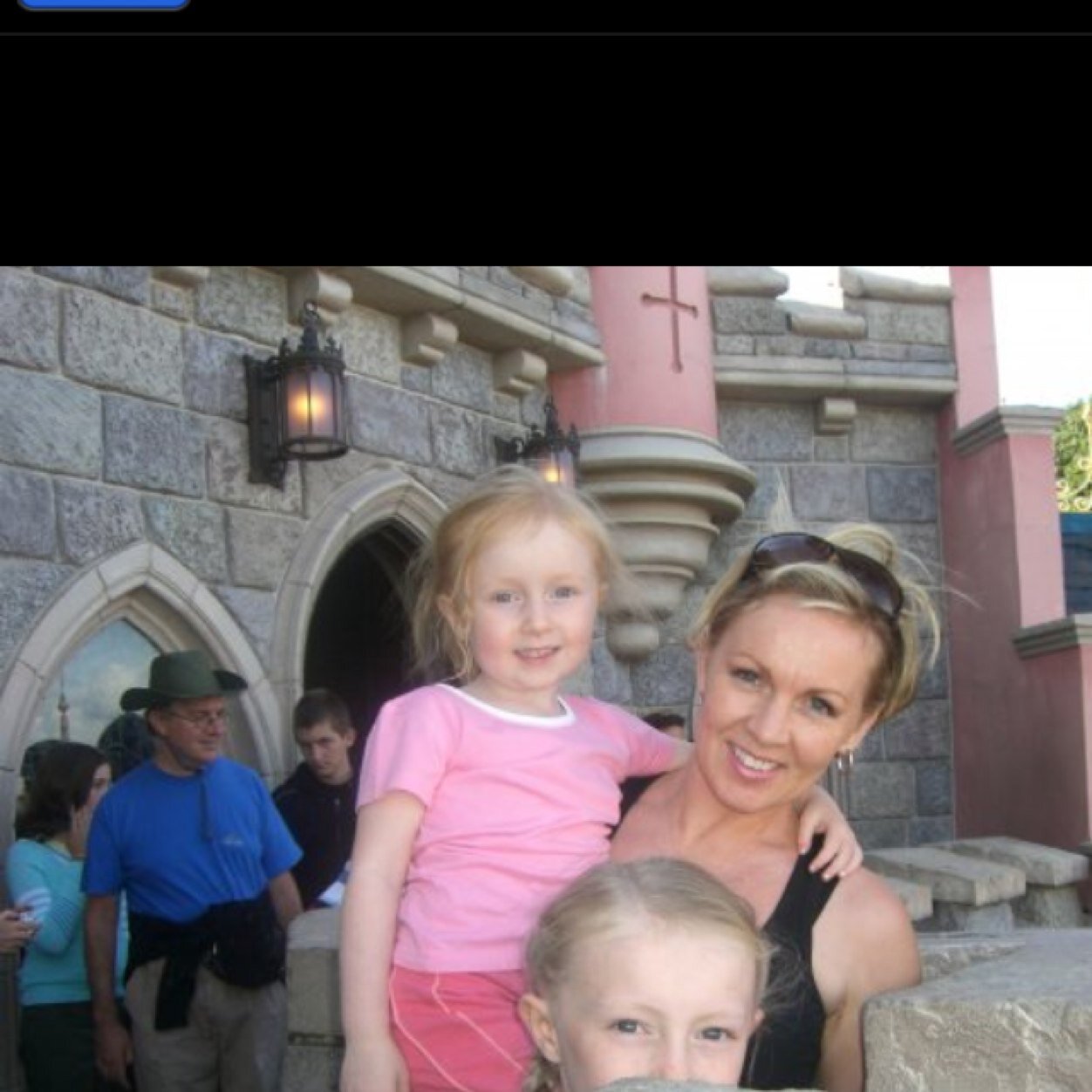 dostar's profile picture. 