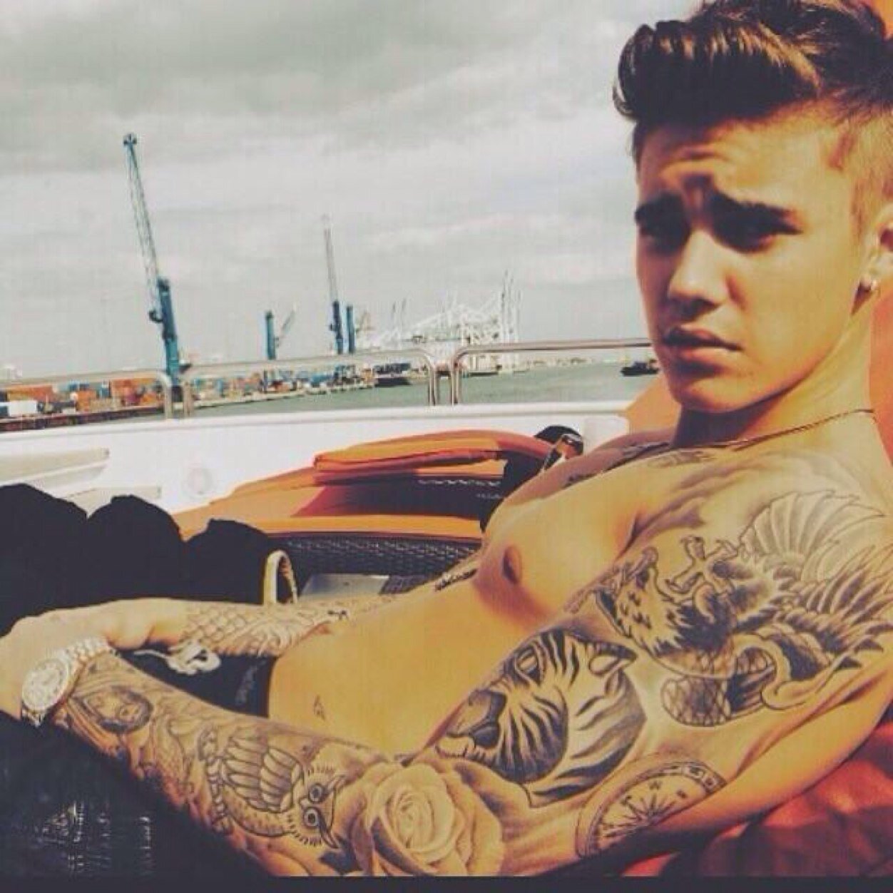 @justinbieber: :)