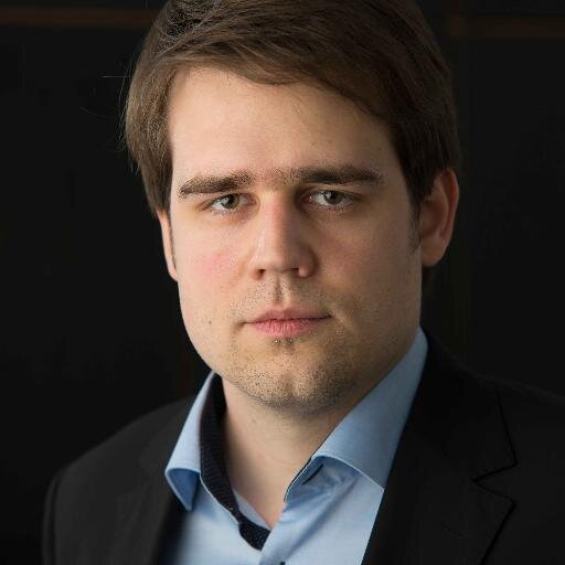 Product. Data. Business. Politics. A legnagyobb élő magyar kastély.