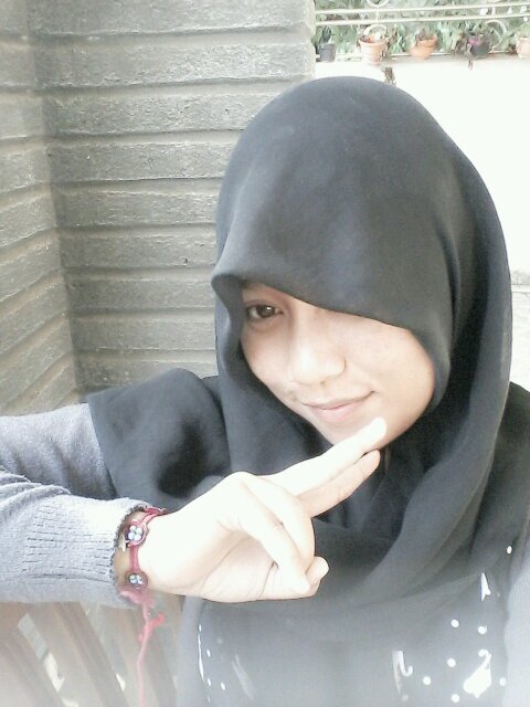 Marsyasherly1's profile picture. @fahmianzary ♥♡♡♥ 20♥