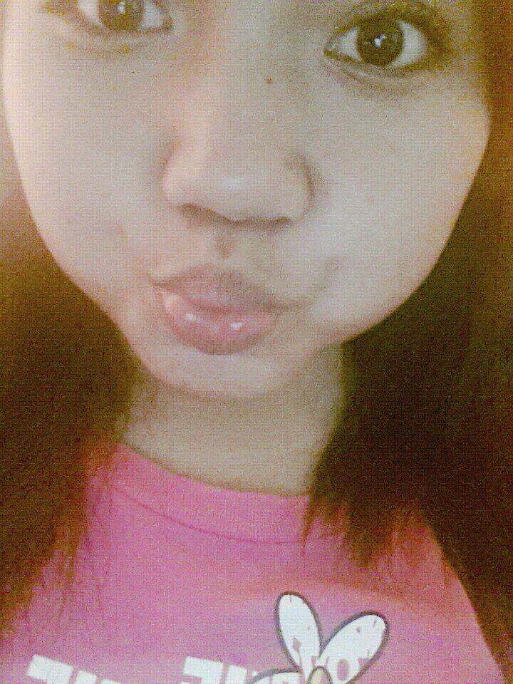 Follow meeee please ^.~