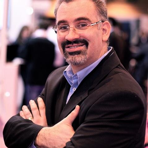 The Power and Simplicity of Next Generation Ethernet Storage. 
Imagine the freedom to grow when and where you need...