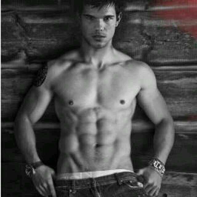 in search of my family and girl taken @EmilyEmCullen my soulmate rp18+