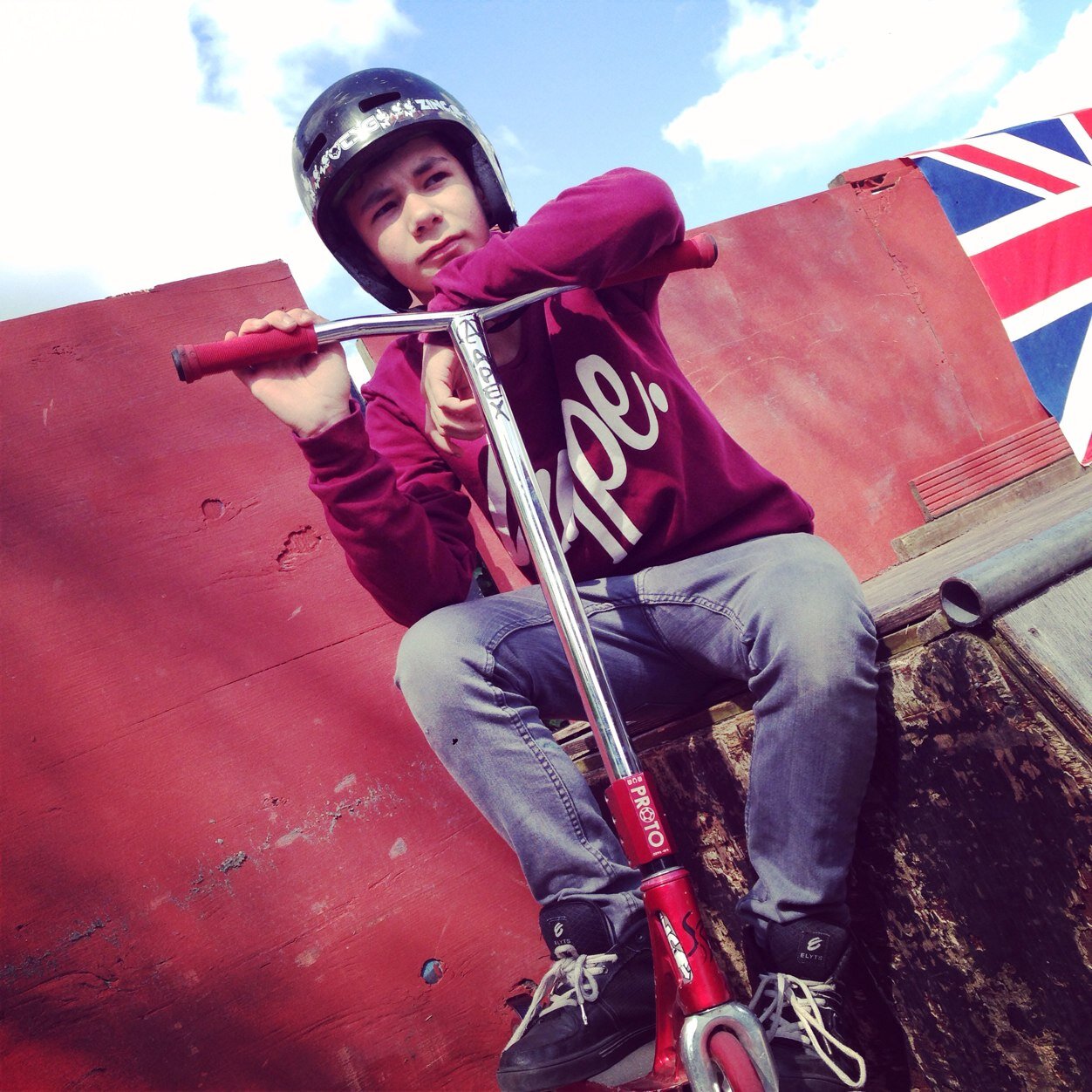 Scootering is what I eat & breathe! Cobham, Surrey, UK You tube - http://t.co/e6TrrTkINJ