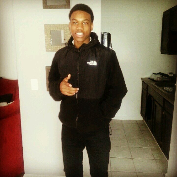 Respect my hustle!!! GOD, Family, Football!!!