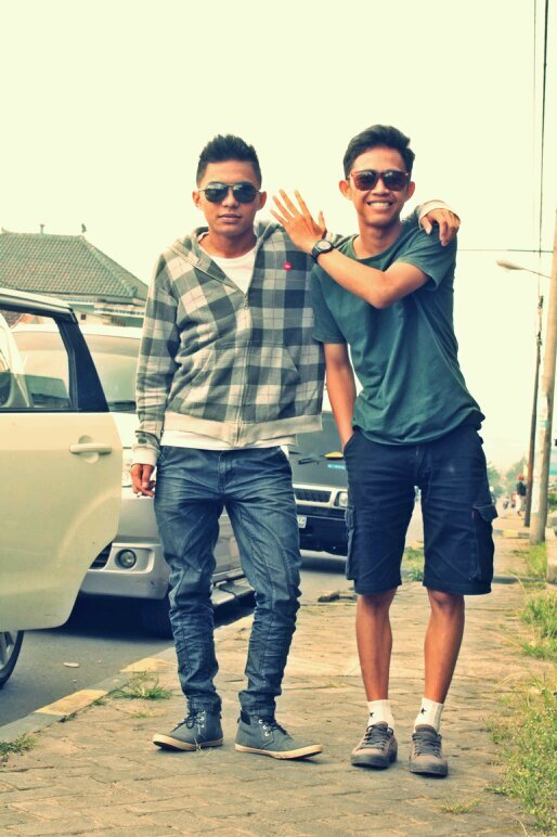 NurulUdax's profile picture. tanpa karya akan di tinggal masyarakat dan digerus oleh sejarah