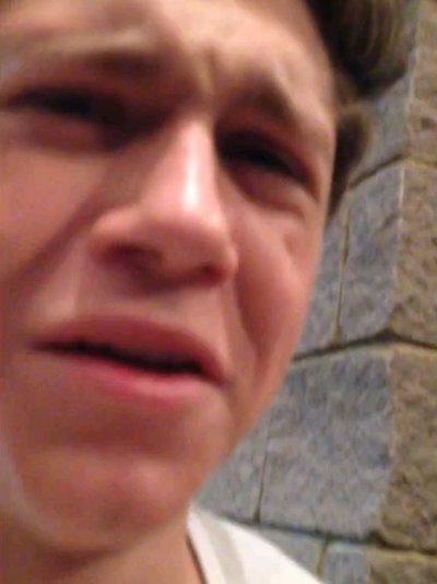 tweets with reaction pics