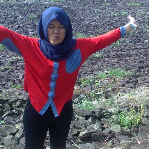 * carilah sesuatu hal yang berguna dan jangan sia2kan ittu,, gunakanlah dengan baik..!!jadilah seseorg yg terbaik buat diri kmu sndri jga buat orang lain :D